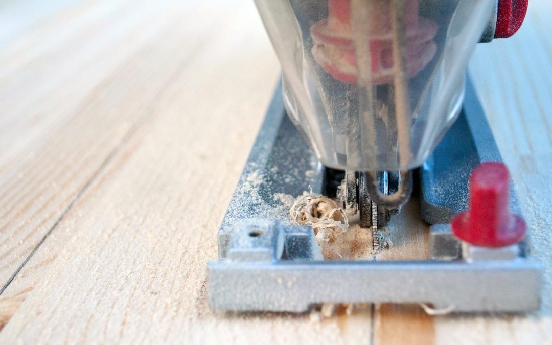 Comment fabriquer une enseigne en bois pour votre maison ?